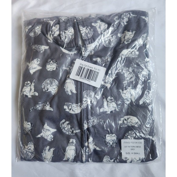 Taylor Swift Other - Taylor Swift Official Grey Cat Onesie Size XS Meredith & Olivia Pajamas NEW